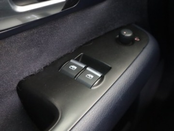 Audi A4 B6 Sedan 2.0 20V 131KM 2001 Audi A4 2.0, Automat, HAK, Klima, Klimatronic,ALU, zdjęcie 16
