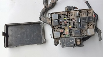 Блок предохранителей Cabstar 2.5 07- F234(05)