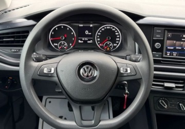 Volkswagen Polo VI Hatchback 5d 1.0 TSI 95KM 2018 Volkswagen Polo salon Polska. Serwis ASO. Czujniki Benzyna 95KM, zdjęcie 3