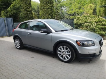 Volvo C30 Hatchback 3d 2.0 D 136KM 2008 Volvo C30 2.0D 136KM Klimatronic Elektryka, zdjęcie 3