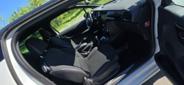 DS 3 Hatchback Facelifting 2016 1.2 PureTech 110KM 2015 Citroen DS3 89tys.km, zdjęcie 15