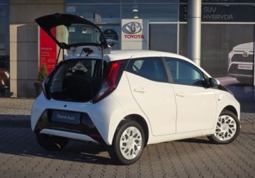 Toyota Aygo II Hatchback 3d Facelifting 1.0 VVT-i 72KM 2021 Toyota Aygo Toyota Aygo 1.0 VVT-i X-play Benzyna 72KM, zdjęcie 5