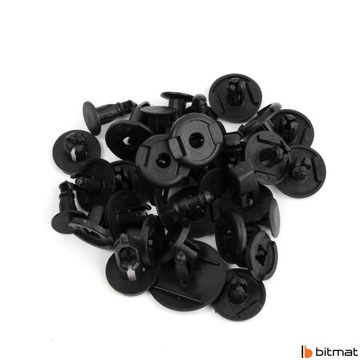 715 пластиковых автомобильных зажимов, 10 лент, 5 съемников боковых панелей.