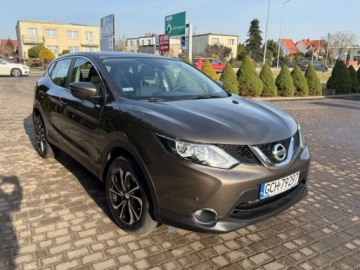 Nissan Qashqai II Crossover 1.2 DIG-T 115KM 2015 Nissan Qashqai Sliczny Qashqai 1.2Benz.115KM Navi Kamera Grzane Fotele Par, zdjęcie 1