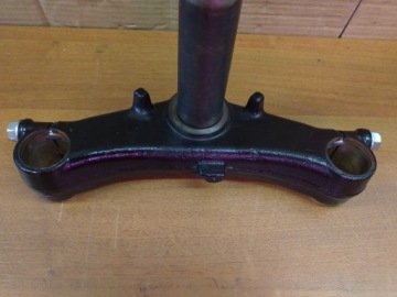 HONDA FORZA 125 PÓŁKA DOLNA