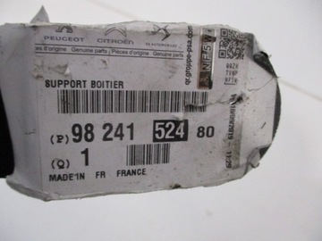 КРОНШТЕЙН ЗАРЯДНОГО РАЗЪЕМА DS7 НОВЫЙ 9824152480