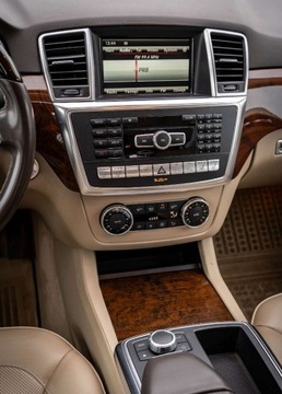 Mercedes Klasa M W166 Off-roader 350 BlueTEC 4MATIC 258KM 2013 Mercedes-Benz ML Mercedes-Benz Klasa ML W166 350 4Matic 258KM 3.0 Diesel, zdjęcie 12