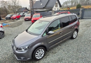 Volkswagen Touran II 2.0 TDI 170KM 2011 Volkswagen Touran 2,0 170KM Automat DSG Highline Navi Kamera PDC 2.0 Diesel, zdjęcie 20