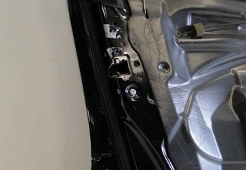 MERCEDES E TŘÍDA W211 211 ZÁMEK DVEŘE LEVÉ PŘEDNÍ