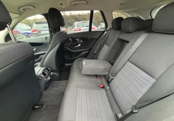Mercedes Klasa C W205 Kombi 220 BlueTEC 170KM 2015 Mercedes-Benz Klasa C 2015 r. 2.1 Diesel 170KM, zdjęcie 11