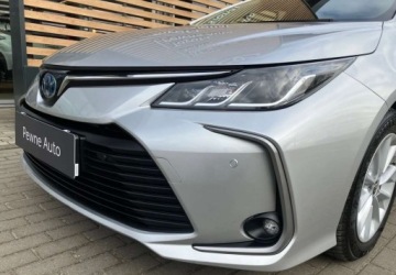 Toyota Corolla XII Sedan 1.8 Hybrid 122KM 2022 Toyota Corolla Toyota Corolla 1.8 Hybrid Comfort 1.8 Hybryda 122KM, zdjęcie 10