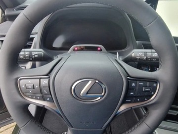 Lexus UX Crossover Facelifting 2.0 300h 199KM 2025 Od ręki - 300h F Sport Design 2.0 Hybrid Dynamic Force 199KM, zdjęcie 7