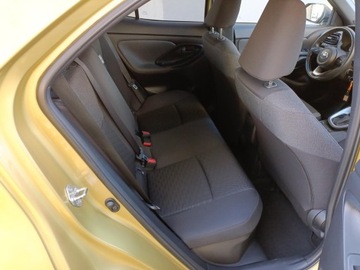 Toyota Yaris IV Hatchback 1.5 Hybrid Dynamic Force 116KM 2022 Toyota Yaris Cross Hybrid 1.5 Comfort 1.5 Hybryda, zdjęcie 12