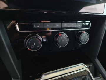 Volkswagen Arteon Shooting Brake R 2.0 TSI 320KM 2023 Volkswagen Arteon Shooting Brake R 4Mot. serwis ASO 2.0TSI 320KM pakiety A, zdjęcie 21