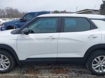 Chevrolet TrailBlazer II 2023 Chevrolet Trailblazer 2023r., LS, od ubezpieczalni, 1.2 Benzyna 137KM, zdjęcie 3