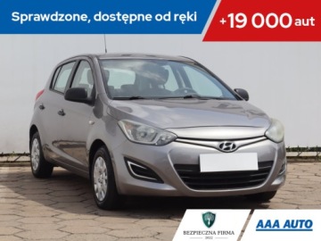 Hyundai i20 I Hatchback 5d Facelifting 1.2 DOHC 85KM 2013 Hyundai i20 1.2, Klima