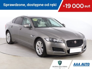 Jaguar XF II Sedan 2.0 i4D 240KM 2017 Jaguar XF 25d AWD, Salon Polska, Serwis ASO