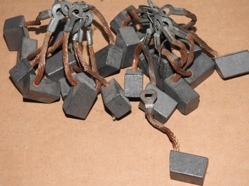 Угольная щетка двигателя M68 16x20x32 Сухеднюв WW