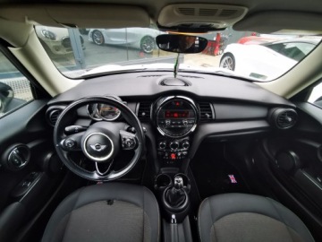 Mini One II 2016 MINI F56 Hatchback 1.2 102KM , Manual, Przebieg 83816, zdjęcie 3