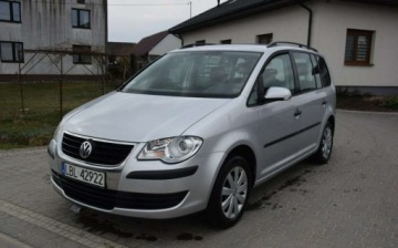 Volkswagen Touran I 1.9 TDI 105KM 2007 Volkswagen Touran 1.9TDI 2007r Lift Klimatronik Hak 1.9 Diesel 105KM, zdjęcie 2