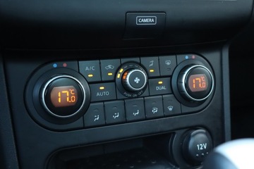 Nissan Qashqai I Crossover Facelifting  1.6 117KM 2013 Nissan Qashqai+2 1.6 i, 7 miejsc, Skóra, Navi, zdjęcie 15