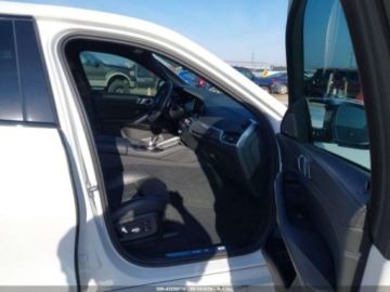 BMW Seria 6 G32 2023 BMW X6M 2023 4.4l 4.4 Benzyna 600KM, zdjęcie 9