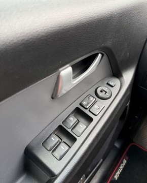 Kia Sportage III SUV 2.0 CRDi 184KM 2011 Kia Sportage Kia Sportage 2.0 CRDI XL 2.0 Diesel 183KM, zdjęcie 32