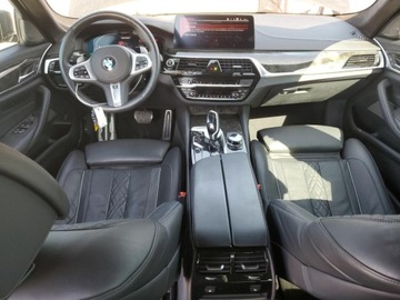 BMW Seria 5 G30-G31 2021 BMW Seria 5 M550xi 2021 4.4l 4.4 Benzyna 523KM, zdjęcie 8