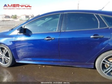 Ford Focus III 2016 Ford Focus 2016 Ford Focus 5dr HB ST 2.0 Benzyna 252KM, zdjęcie 4