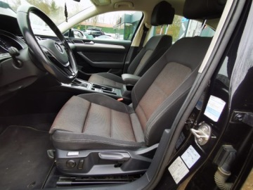 Volkswagen Passat B8 Limousine 2.0 TDI BlueMotion Technology 150KM 2017 VW PASSAT Salon Polska, DSG, 2.0 TDI 150KM DSG, Serwisowany, Comfortline, zdjęcie 14