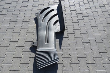 KOMIN KRATKA WLOT POWIETRZA RENAULT T 22028049