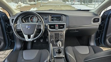 Volvo V40 II Hatchback 1.6 D2 115KM 2013 Volvo V40 1,6 HDi 115Km Ledy Skóra Digital Navi, zdjęcie 6
