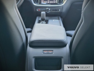 Volvo V60 II  Kombi Facelifting 2.0 B4 B 197KM 2025 Volvo V60 V60 B4 Benzyna, Plus Dark, Aktywny tempo, zdjęcie 27