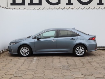 Toyota Corolla XII Sedan 1.6 Valvematic Dual VVT-i 132KM 2019 Toyota Corolla 1.6 Valvematic, Salon Polska, zdjęcie 2