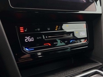 Volkswagen Passat B8 Variant Facelifting 2.0 TDI SCR 150KM 2022 Volkswagen Passat 2.0 TDI 150KM Business DSG SerwisASO Acc Led Nawi AppCon, zdjęcie 23