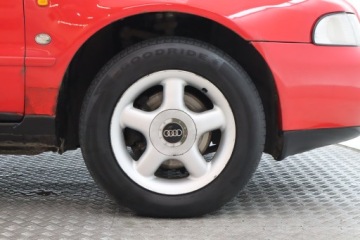 Audi A4 B5 Sedan 1.6 i 101KM 1997 Audi A4 1.6, Klima, Klimatronic,ALU, zdjęcie 14