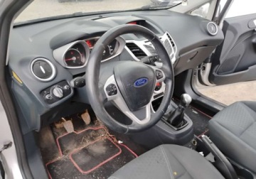 Ford Fiesta VII Hatchback 5d 1.4 Duratorq TDCi 68KM 2011 Ford Fiesta I rej 2012r, 1.4 TDCI. Lekko uszkodzony przod. Jezdzi. 1.4, zdjęcie 11