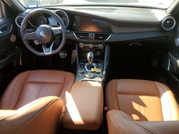 Alfa Romeo Giulia II Sedan Facelifting 2.0 Turbo 280KM 2023 Alfa Romeo Giulia Ti 2023 2.0l 2.0 Benzyna 280KM, zdjęcie 8