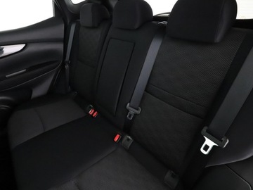 Nissan Qashqai II Crossover 1.6 dCi 130KM 2015 Nissan Qashqai Navi Panorama Czujniki parkowania, zdjęcie 16