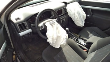 OPEL VECTRA C DVEŘE LEVÉ ZADNÍ KOMBI FACELIFT 05 >
