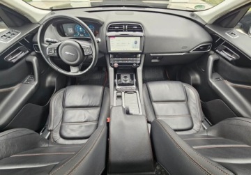 Jaguar F-Pace SUV 2.0 i4D 180KM 2017 Jaguar F-Pace Bezwypadkowy,Niski przebieg,Serwisowany,Polecam 2.0 Diesel, zdjęcie 4