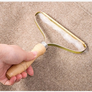 SZCZOTKA DO ZMECHACONYCH UBRAŃ DO USUWANIA SIERŚCI - MOCNA