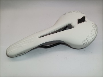 Седло Selle Italia Flite TM Flow L2 / 240г.