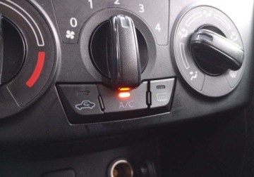 Suzuki Vitara III SUV Facelifting 1.0 BoosterJet 111KM 2018 Suzuki Vitara Zarejestrowany - benzyna - klimatyzacja - serwisowany Benzyna, zdjęcie 30