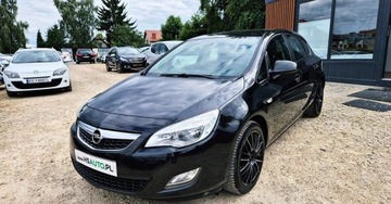 Opel Astra J Hatchback 5d 1.4 Turbo ECOTEC 120KM 2012 Opel Astra BENZYNA nawigacja 5 DRZWI PARKTRONIC okazja polecamy, zdjęcie 1