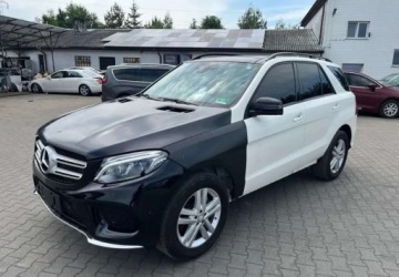 Mercedes GLE W166/C292 2018 Mercedes-Benz GLE 2018 Mercedes GLE 350 4Matic - W POLSCE, po oplatach i a, zdjęcie 4