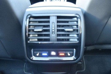 Volkswagen Passat B8 Variant Facelifting 2.0 TDI 240KM 2020 Volkswagen Passat 2.0 TDI 240KM 4x4 Elegance NAVI Podgrz.Szyba Webasto 18, zdjęcie 30