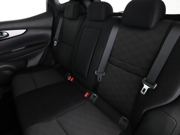 Nissan Qashqai II Crossover 1.6 dCi 130KM 2015 Nissan Qashqai automat navi klima auto kamera 360, zdjęcie 16