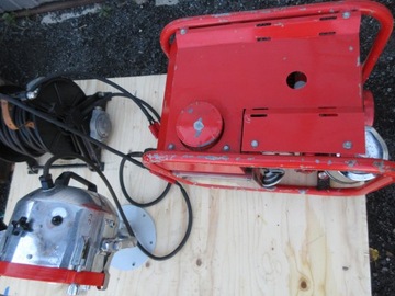 СИГНАЛЬНАЯ ЛАМПА ФРАНЦИС С ГЕНЕРАТОРОМ BRIGGS & STRATTON