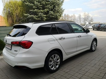 Fiat Tipo II Station Wagon 1.6 MultiJet 120KM 2017 Fiat Tipo 1.6 Multijet 120KM Klimatr Navi Kamera, zdjęcie 4